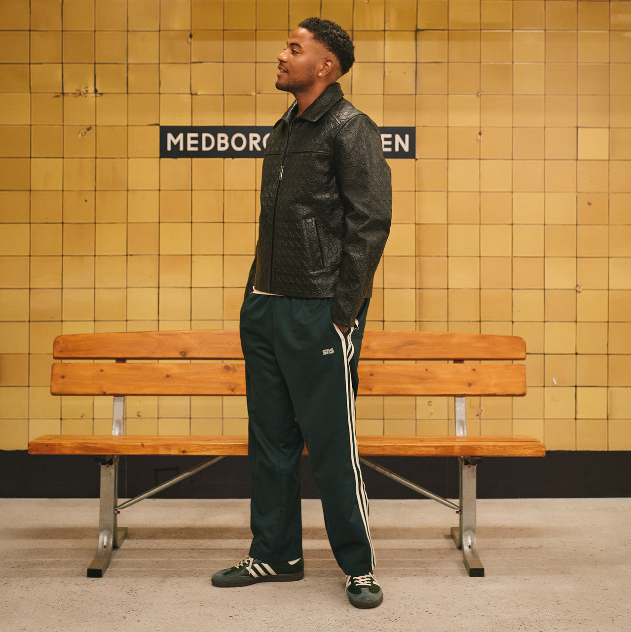 Track Pant x SNS | IZ3137